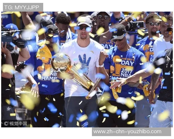 勇士与骑士第六场激战回顾谁将捧起总冠军奖杯的荣耀